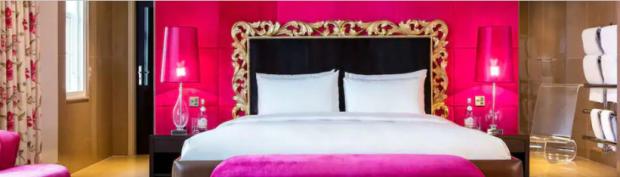 Oxford Mail: The May Fair Hotel- pink room. Credit: Hotels.com