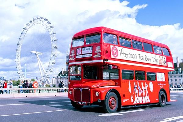 Oxford Mail: Afternoon Tea London Bus Tour for Two with Brigit’s Bakery. Credit: Buyagift