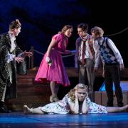 From left and up: Sam Crichton (Oberon), Aisling Matthews (Helena), Will Atwood (Demetrius), Christian Longstaff (Lysander), below Illona Sell (Hermia)