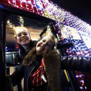 Oxford Christmas Light Festival Launch
Kids pictured are sisters Isla (6) and Amelie McNamara from Wantage.
20/11/2020
Picture by Ed Nix