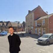 Olly Murs wants to see fan cartwheel down Banbury high street naked