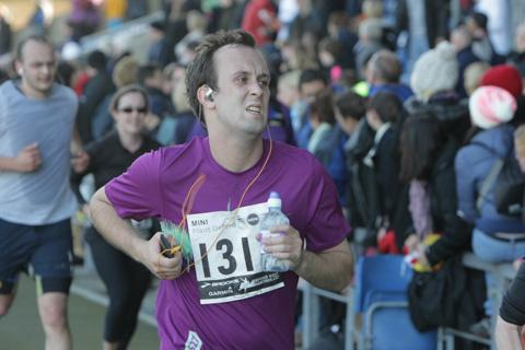 Pictures of the half marathon that took place in Oxford on Sunday 14th October 2012