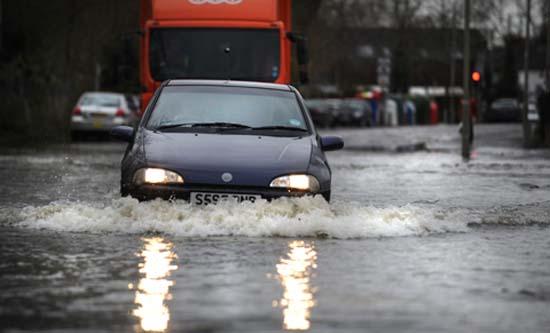 Continuing rain causes flooding across Oxfordshire.