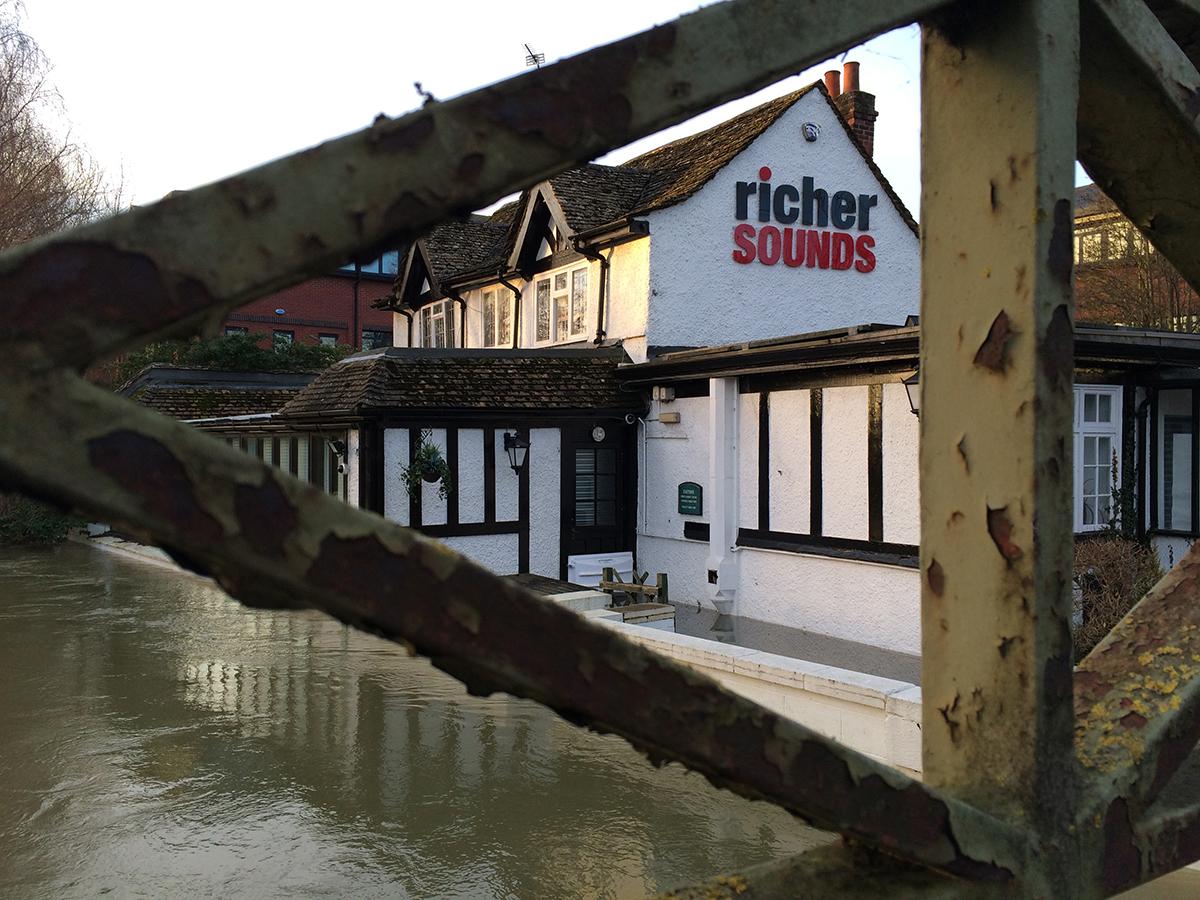 Pictures of the flood waters around Oxfordshire