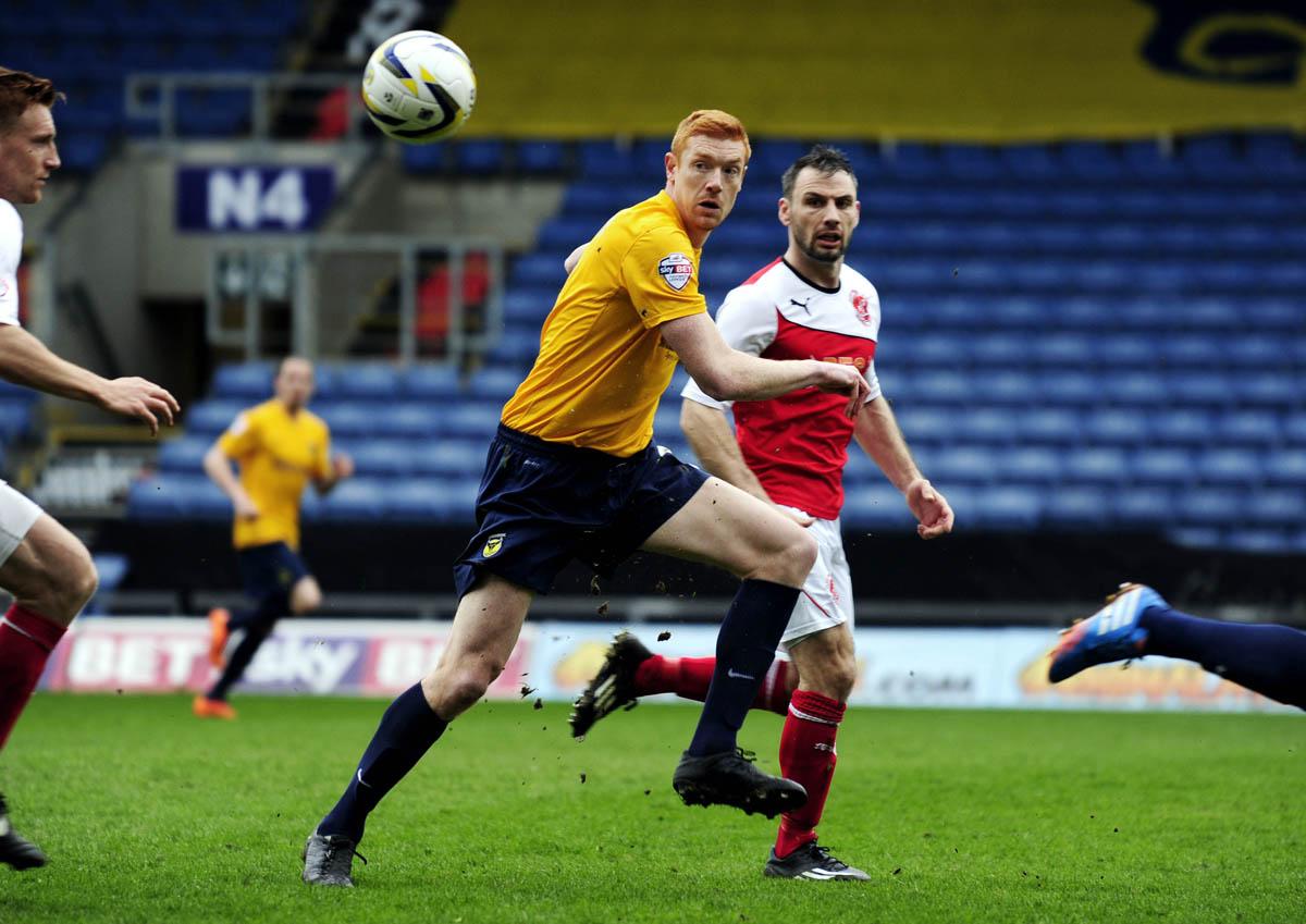 Oxford United v Fleetwood Town