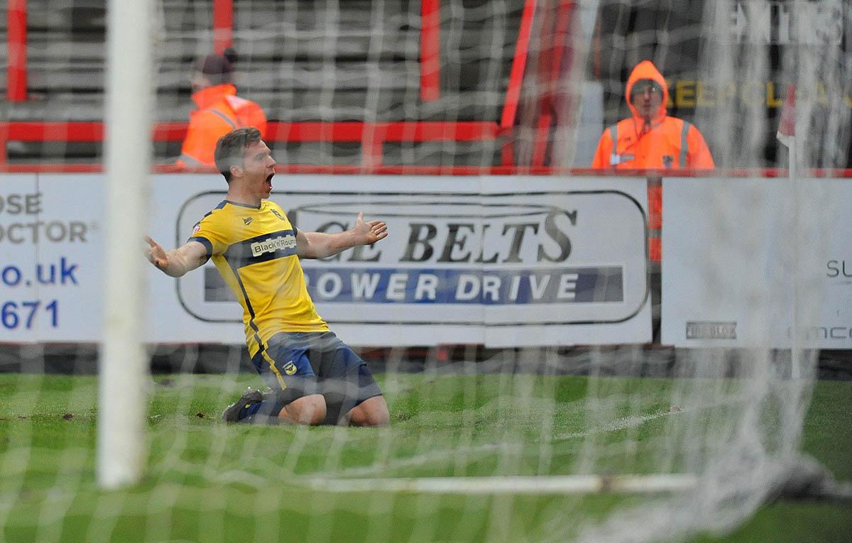 Pictures from Oxford United's 0-2 away win at Stevenage