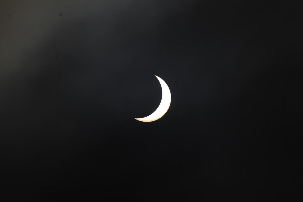 The solar eclipse in sequence