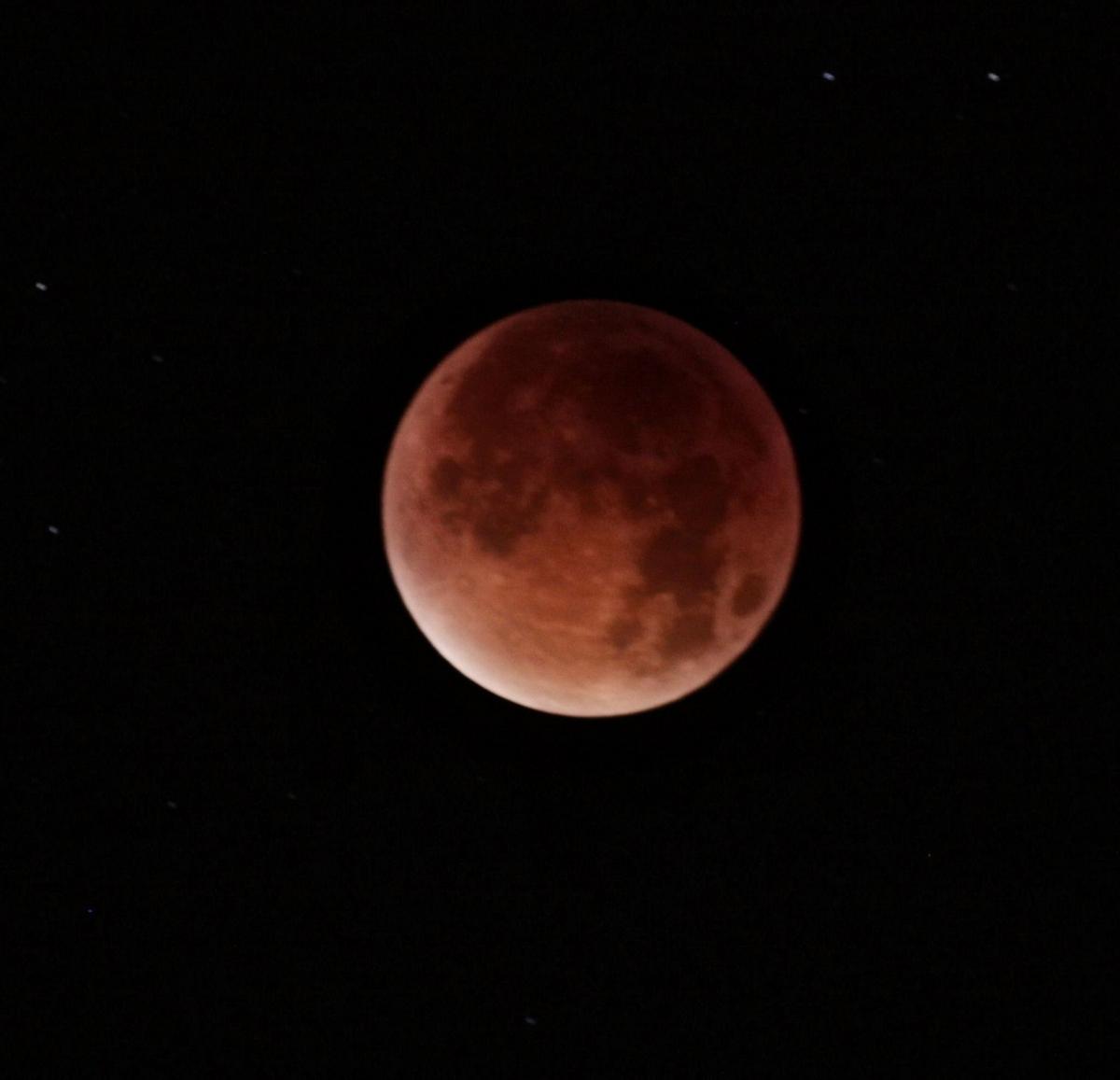 Blood Moon Lunar Eclipse Andy Smith in Witney