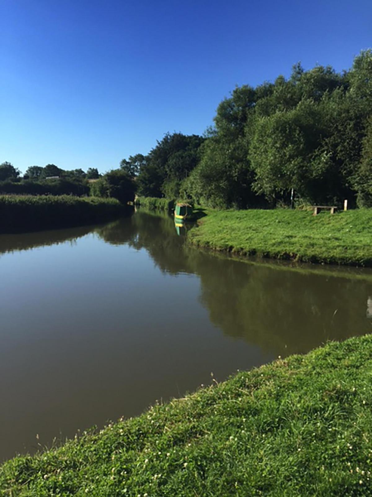 READER'S PICTURE:
A picture of the Oxford Canal taken from Dukes Lock just off the A40.
By Andy Cantwell