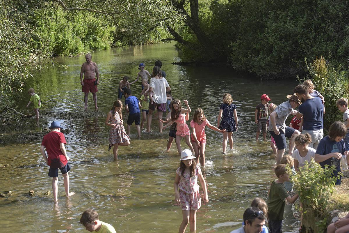 Pictures from This weekend Riverside festival held in Charlbury.
