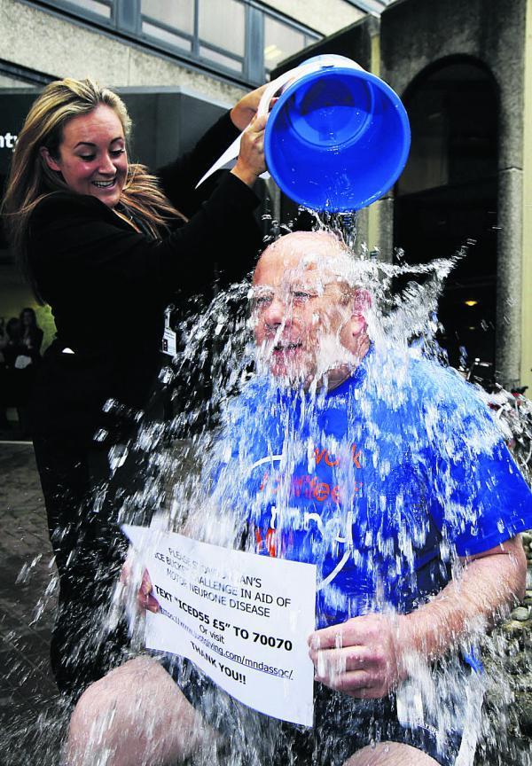 Oxfordshire Ice Bucket Challenge Picture Gallery