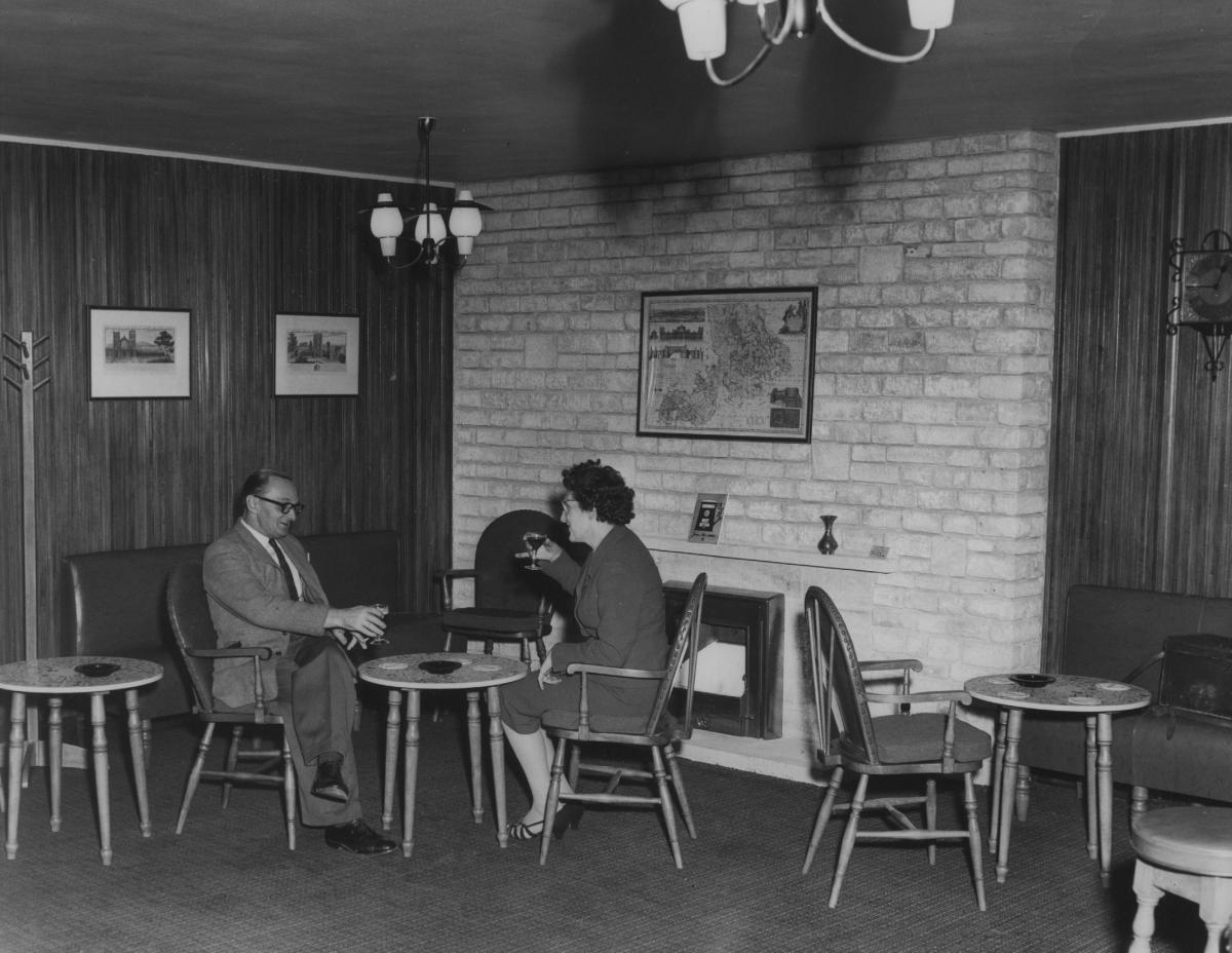 Interior of the Fairview Inn, Glebelands, Headington in 1959