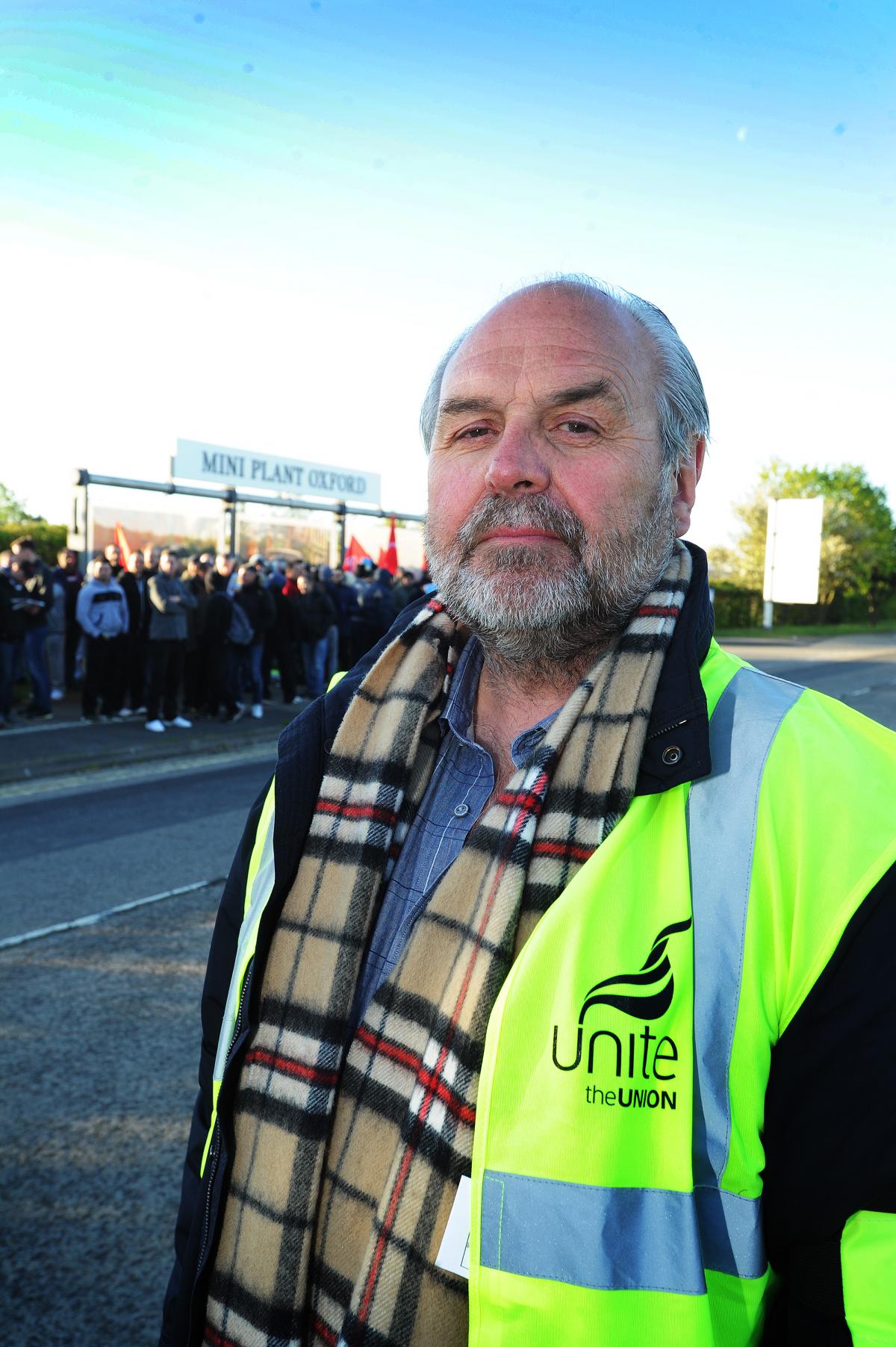More than a thousand workers at Cowley's Mini Plant go on strike in pensions row 
