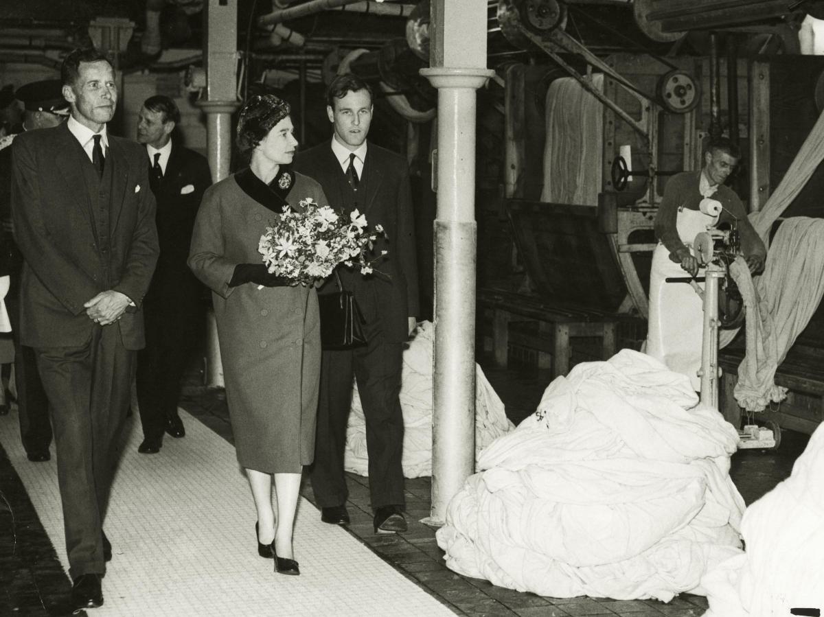The Queen is shown round Early's blanket mill by Patrick Early in April 1959.