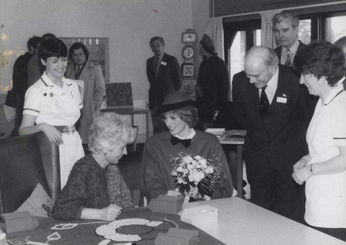 Princess Diana visits Sobell House hospice in the late 1980s.