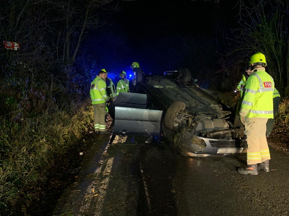 Passengers survive car crash near Bicester