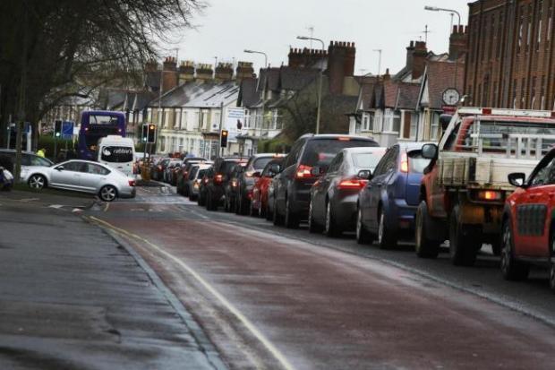 Traffic queuing in Botley Road 