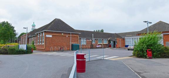 Oxford Mail: Didcot Girl's School Oxford Mail: Didcot Girl's School
