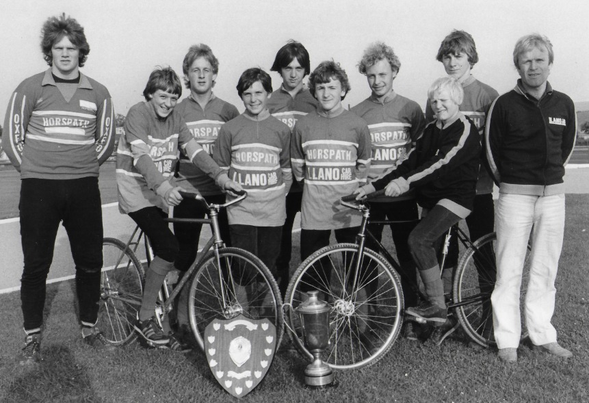 1 Horspath Hammers with the National Championship Trophy, their first national award, in 1982 – they include Ian Mitchell, Gary Fawdrey, Nigel Smith, Mark Squires, Mark Brennan, David Saunders, Steven Cox, Raymond Martin and Alan Martin