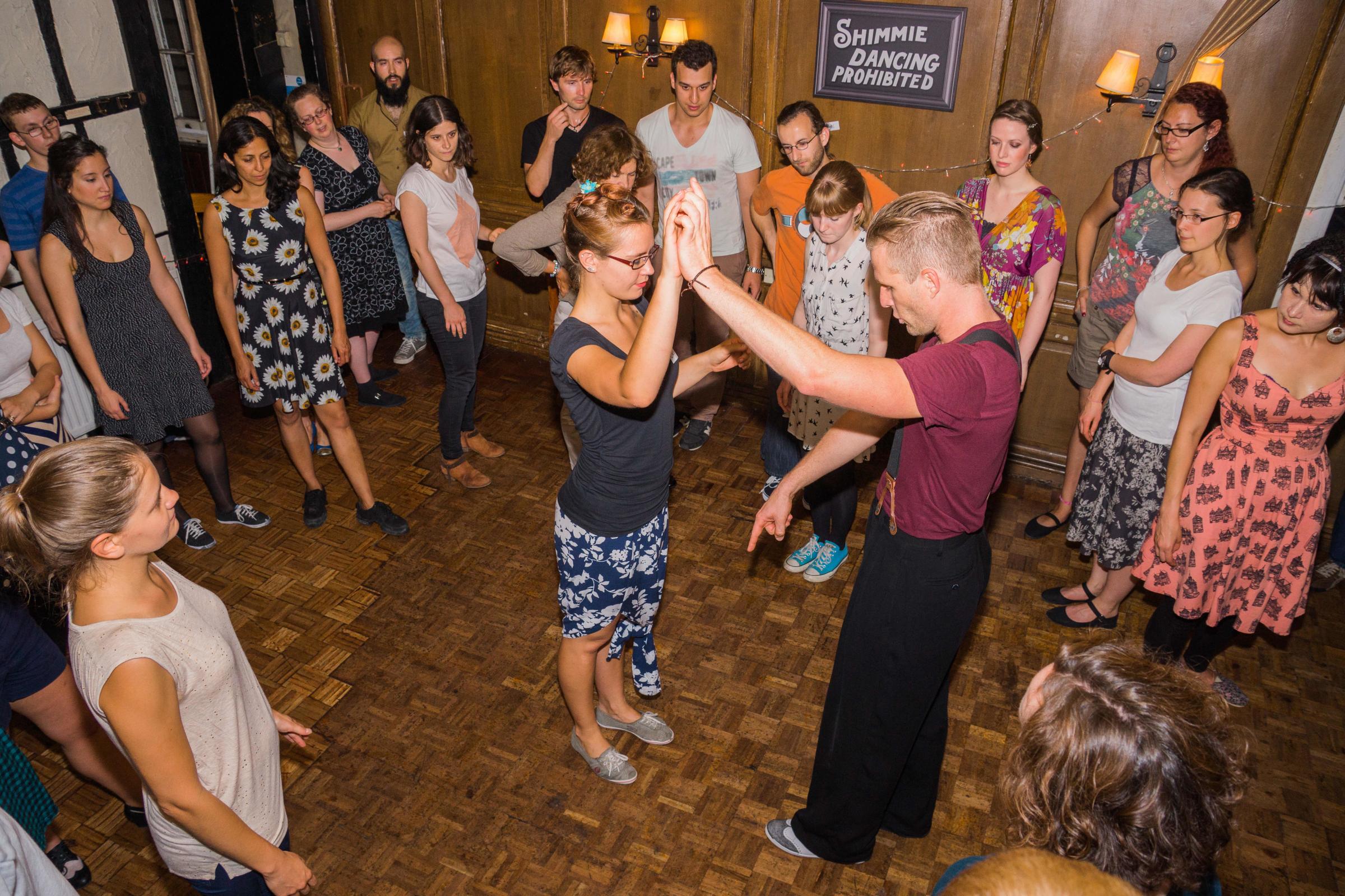 Oxford Lindy Hoppers take over The Mitre for dance classes in 2014 
