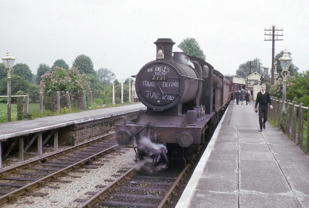 No 2221 at Witney in the last week of operation in 1962, telling passengers ‘the end is near’ – Picture: CG Stuart