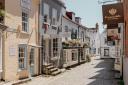 One of Lymington's old-fashioned cobbled streets (Pexels)