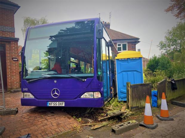 Oxford Mail: Bus remains stuck in Morrell Avenue home
