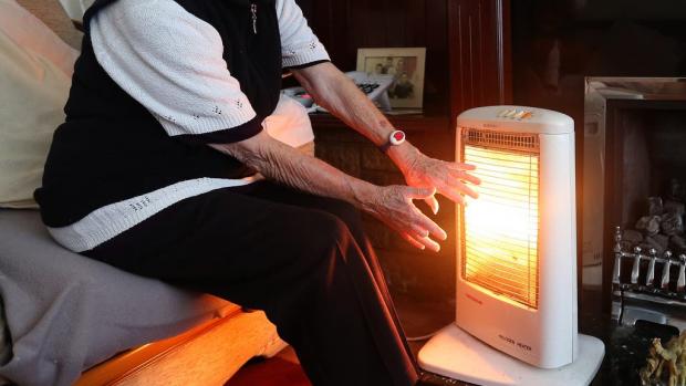 Oxford Mail: The Warm Home Discount could see you save up to £140 on your energy bills. (PA)