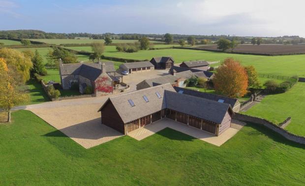 Oxford Courier: The Estate of the Cotswolds Manor.  Photo: AirBnB