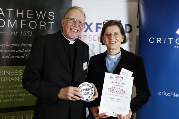Oxford Mail: The Venerable David Meara, who chaired the project group, and the RevMargreet Armitstead with the Oxford Preservation Trust award
