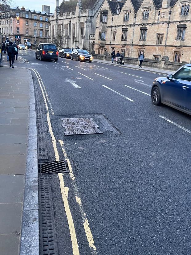 Oxford Mail: Pothole in High Street