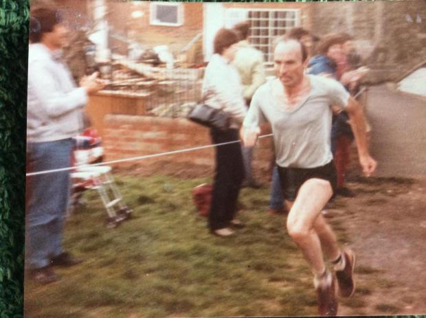 Oxford Mail: Frank Williams running at an event 