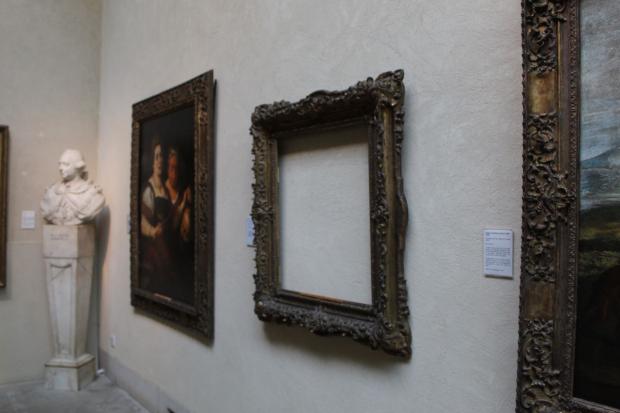 Oxford Mail: Empty frames showing where the stolen paintings hung were left in the Christ Church Gallery