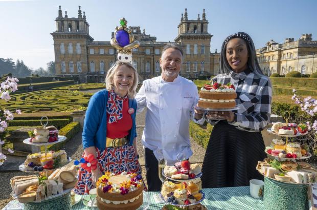 Oxford Mail: Blenheim Palace Food Festival - left to right Twistina the Amazing Balloon Lady, chef Raymond Blanc OBE, Priscilla Annette from The Eden Bakery
