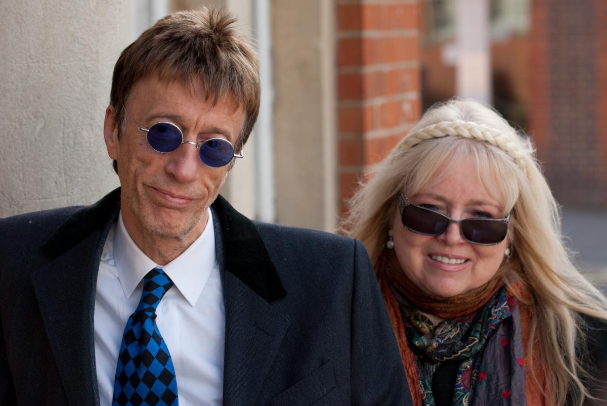 Robin Gibb's 10th anniversary of death commemorated | Oxford Mail
