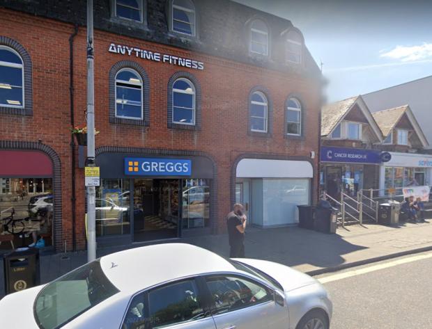 Oxford Mail: How the Greggs on London Road currently looks 