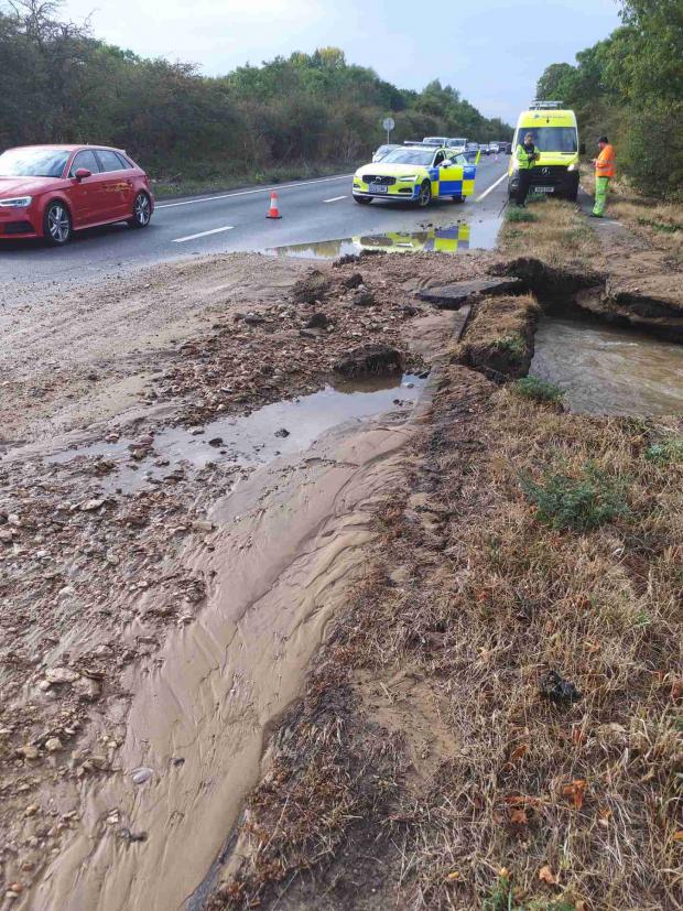 Oxford Mail: The leak flooded the road. Picture: Thames Water