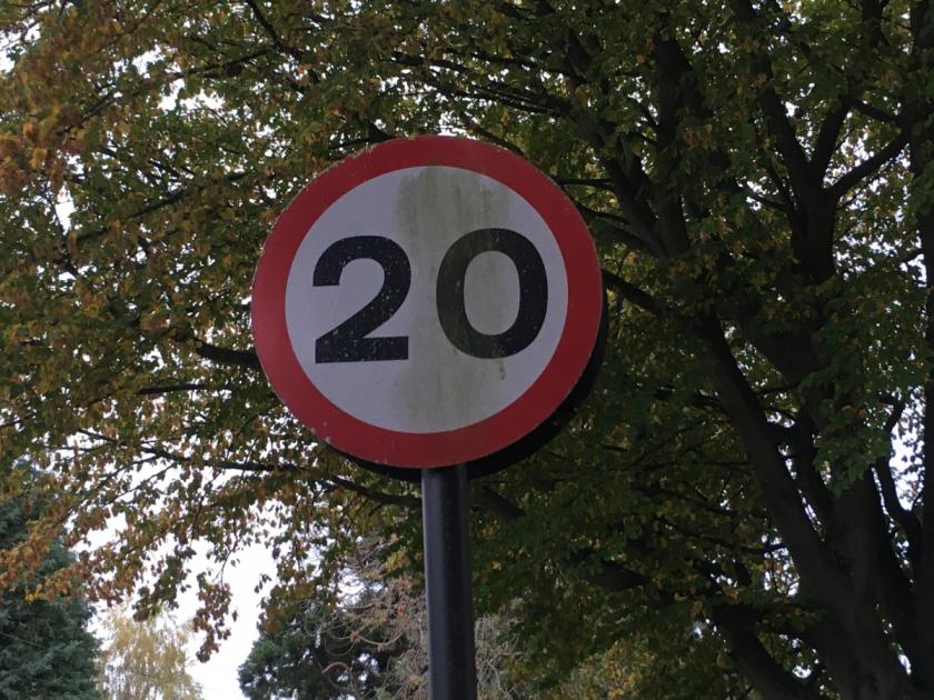 20pmh speed limits now in force in Oxfordshire village 