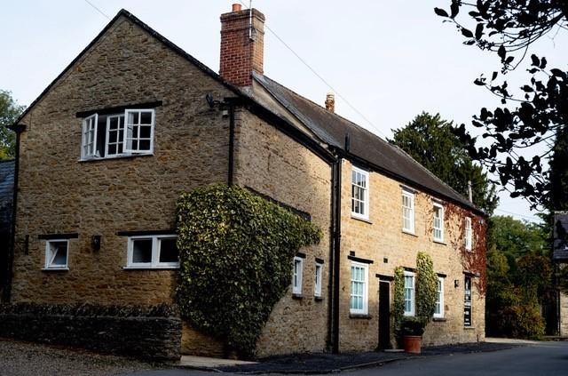 Oxfordshire pub given a two star food hygiene rating 