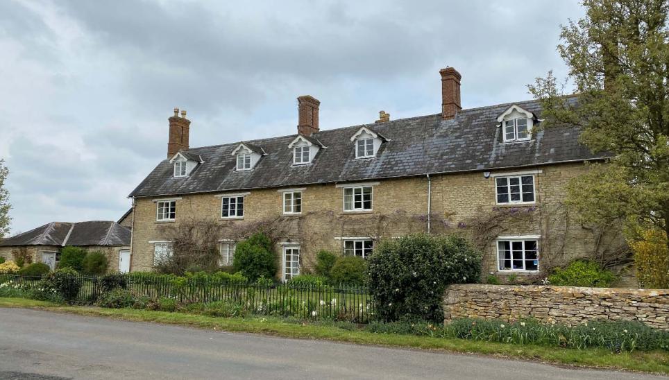 Plans to turn grade II listed farm near Bicester into houses 