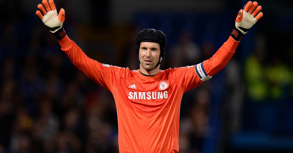 Cech Stars In Ice Hockey Match Before Revealing He Had To Return To Arsenal  Training Immediately