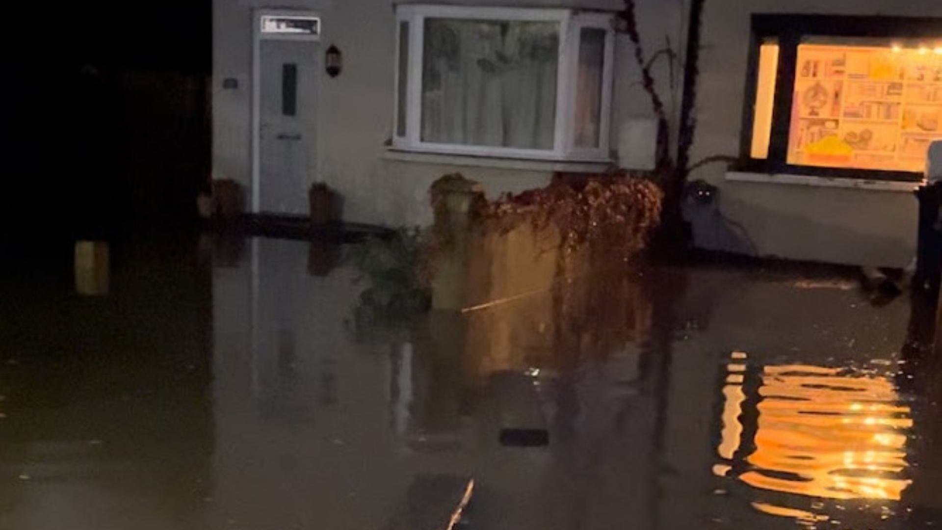Oxford mum fears for son's health amid severe sewage floods - Vimarsana News