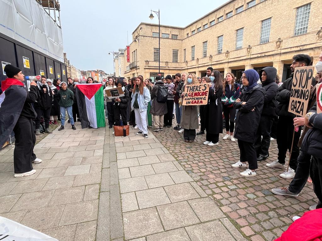 Oxford University Palestine petition reaches 1500 signatures - Vimarsana News