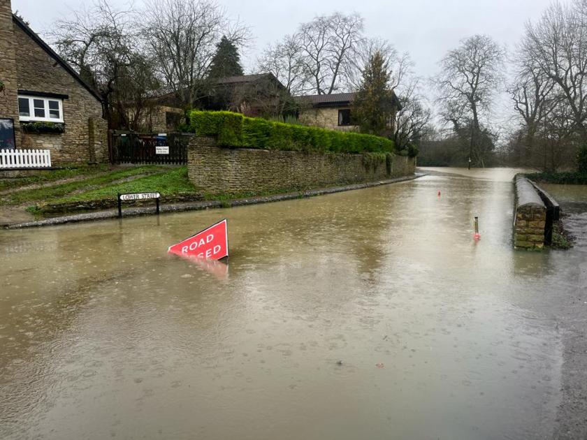 The Oxfordshire roads currently closed due to flooding 