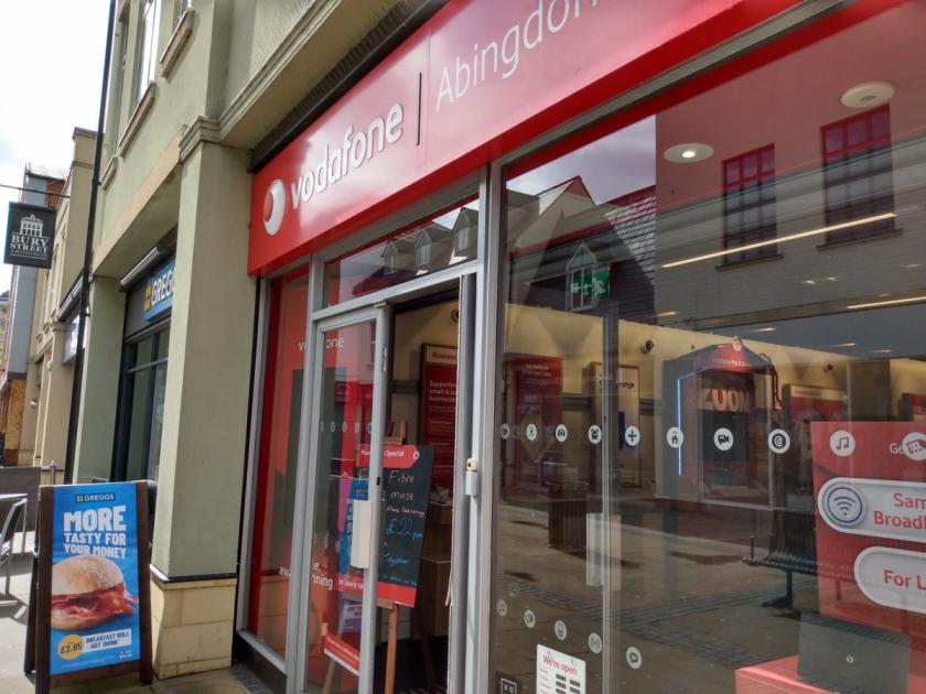 Abingdon Vodafone-Mobilfunkgeschäft „schließt“ im Stadtzentrum
