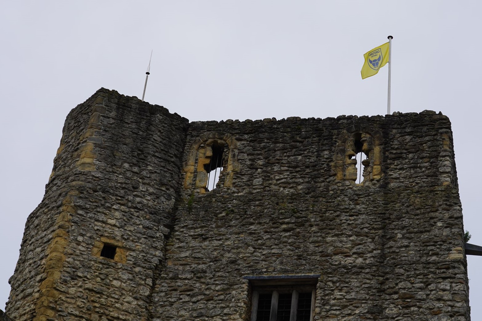 League One Play-Off Final: Castle fly Oxford United flag