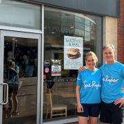 Siblings take on London Marathon in memory of father who died of cancer