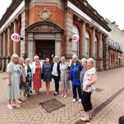HSBC bank reunion as Bicester branch shuts for good