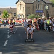 Hundreds lined the streets for the Bampton Shirt Race 2024