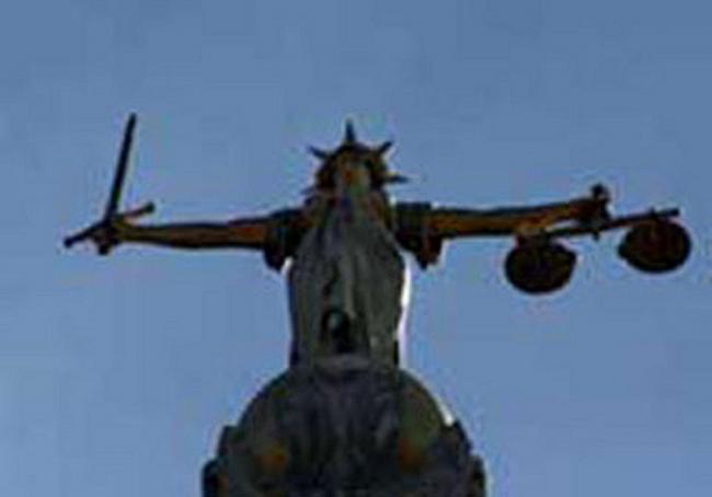 Bank clerks accused of £2m fraud involving Lloyds TSB